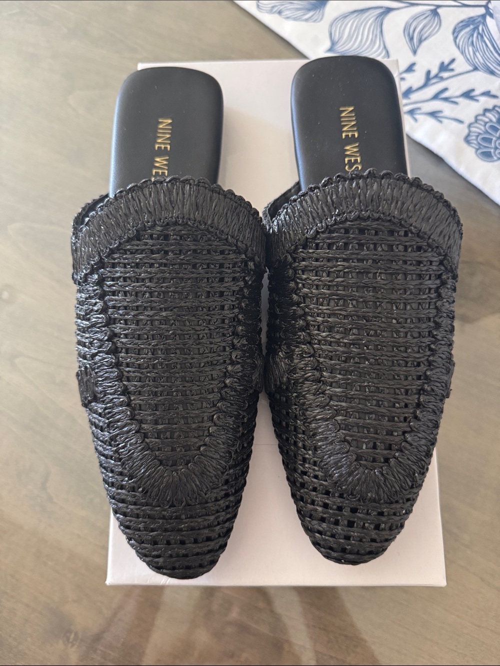 NW box Nine West Black Braided Pointed-Front Slide Mules